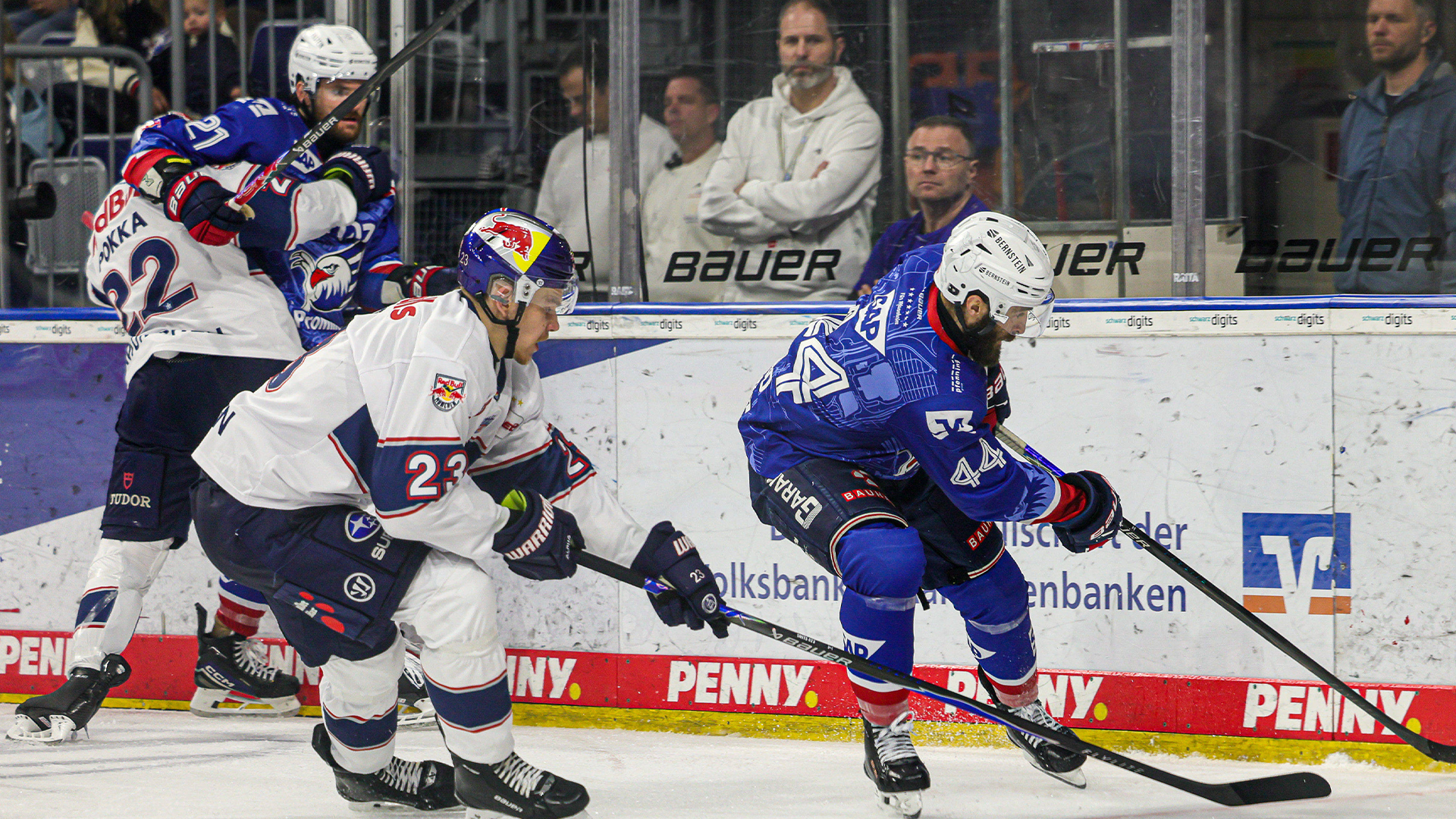 Adler Mannheim gg. EHC Red Bull München